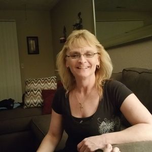 Meet your Posher, Debra